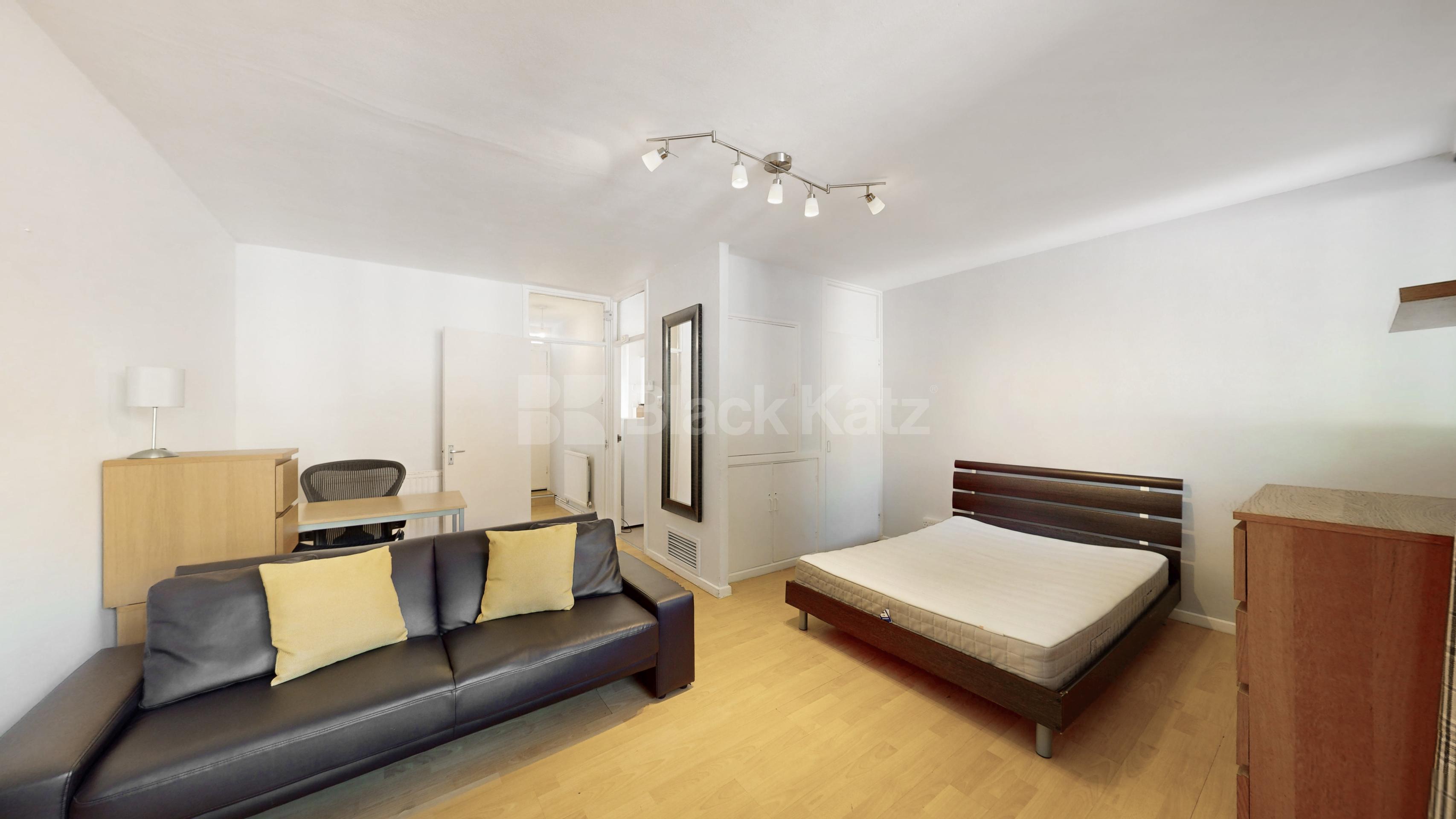 Prime Studio by Regent’s Park/Great Portland Street Station with 114yrs lease Albany Street, Camden / Regents Park NW1